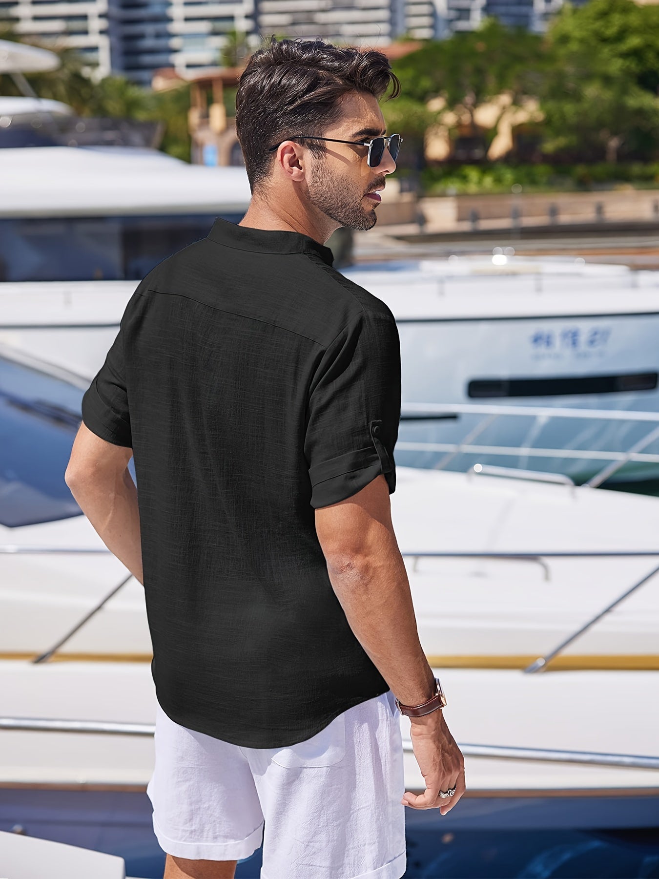 Men’s Short-Sleeve Shirt with Split Neckline and Curved Hem